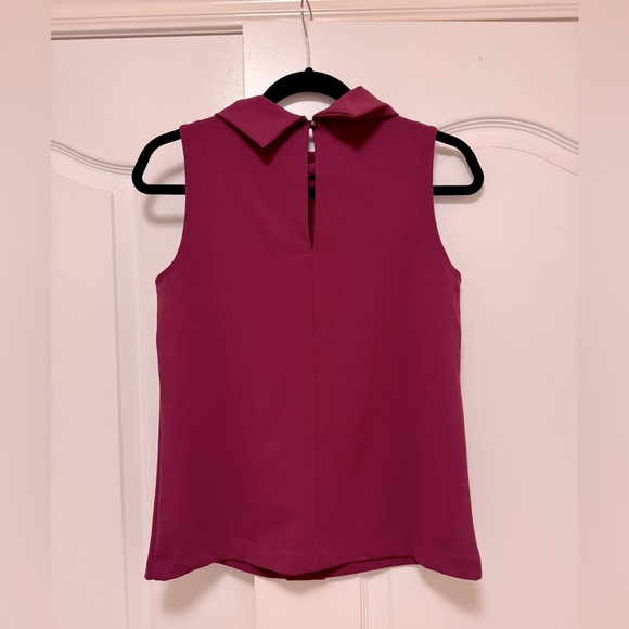 Banana Republic mock neck sleeveless top - Size XS - Picture 2 of 2